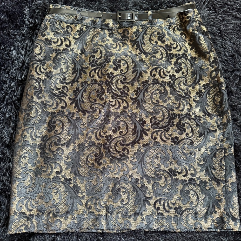 Worthington Gold and Black Brocade Pencil Skirt with Belt